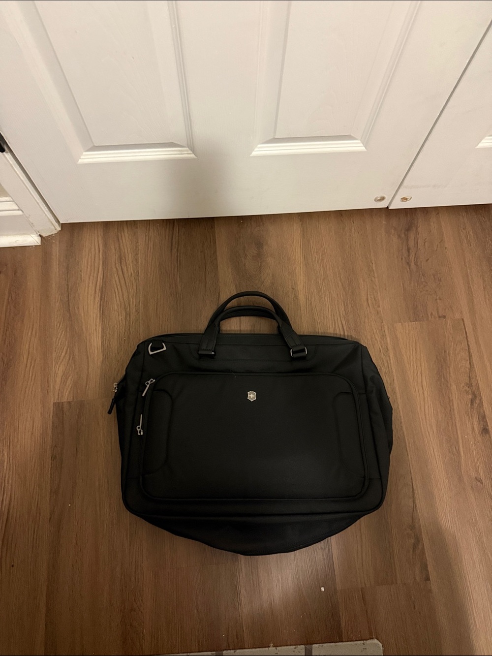 Victorinox Werks Traveler 7.0 Black Weekender with Front Organizer Pocket